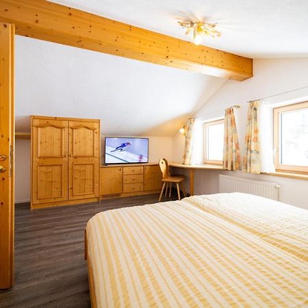 Апартаменты Haus Rosmarie Санкт-Антон-ам-Арльберг Экстерьер фото
