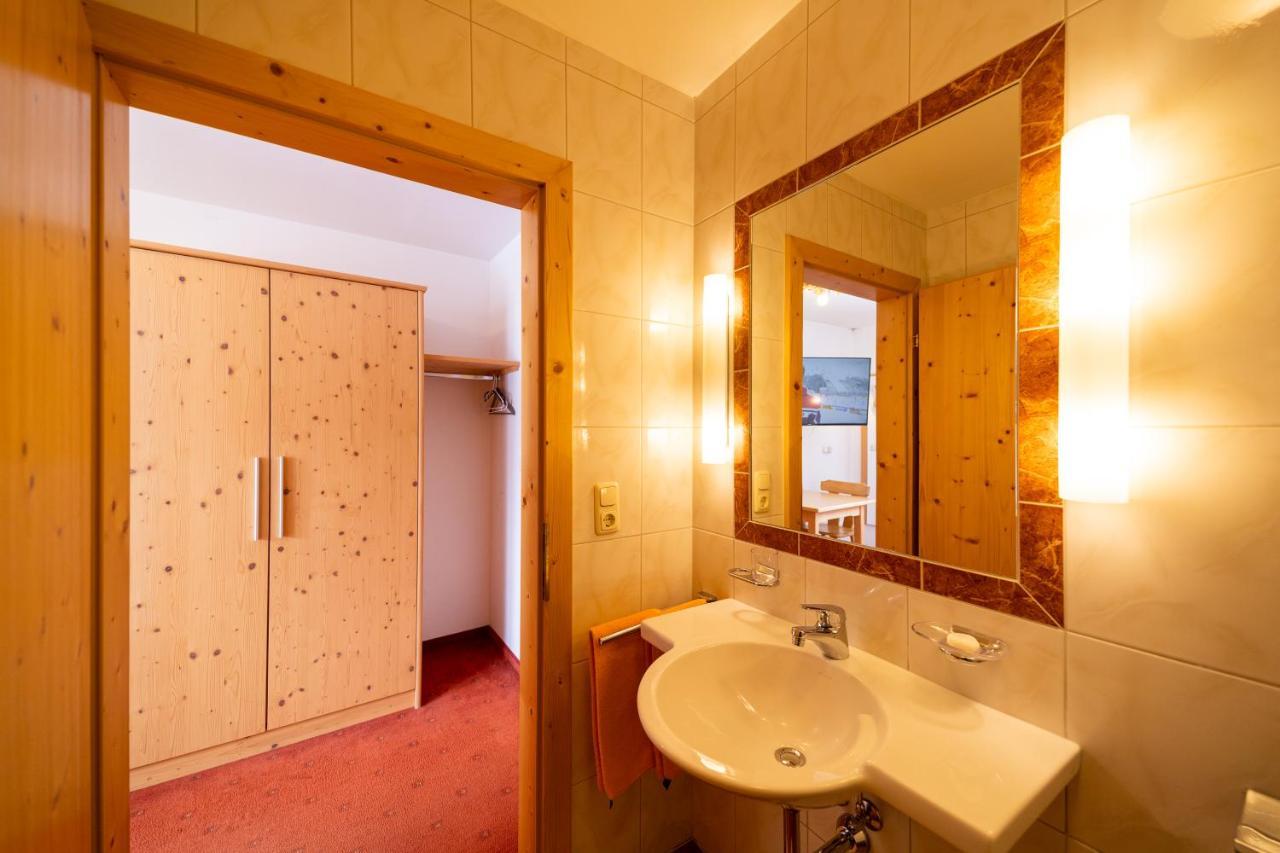 Апартаменты Haus Rosmarie Санкт-Антон-ам-Арльберг Экстерьер фото