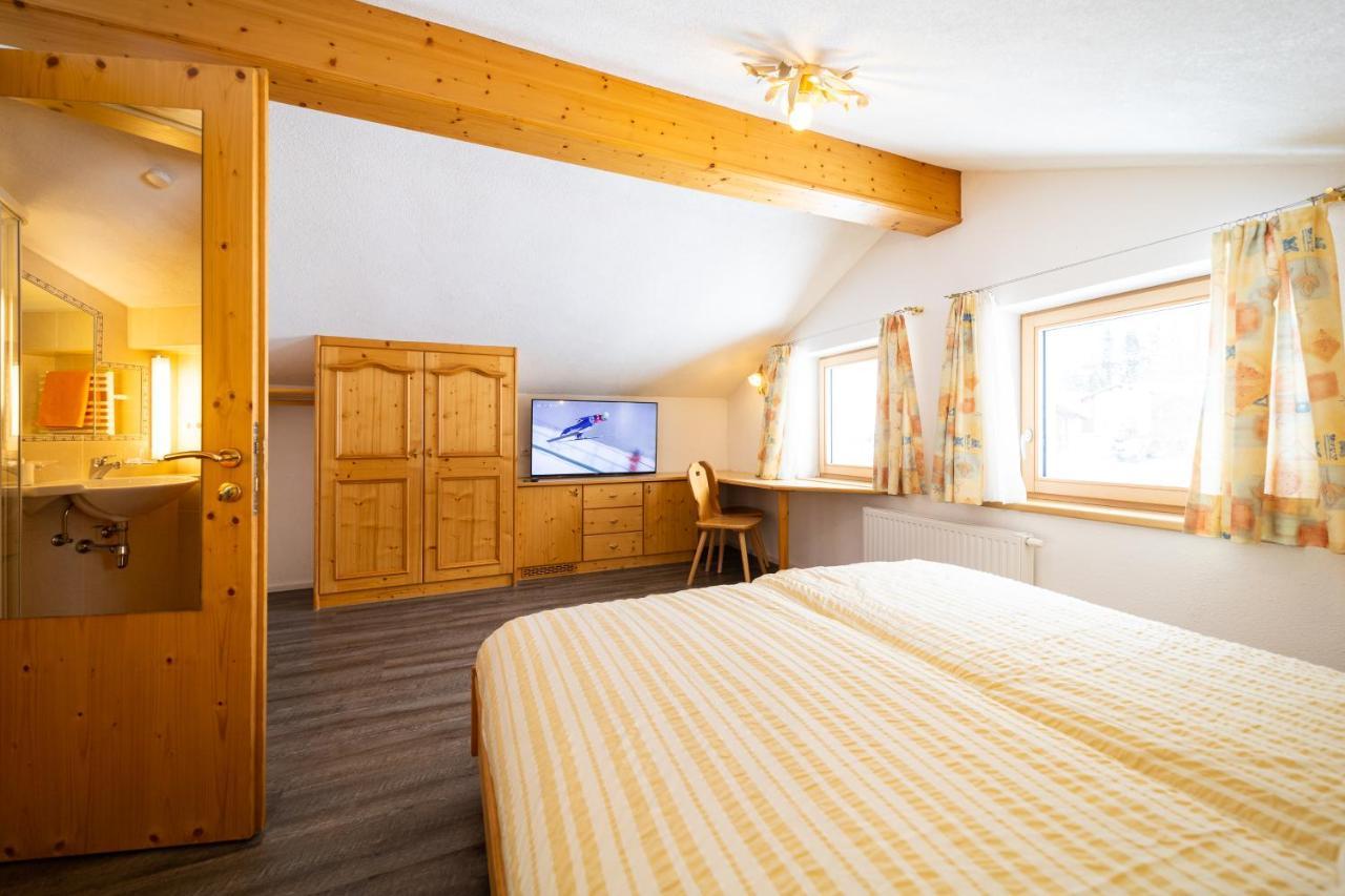 Апартаменты Haus Rosmarie Санкт-Антон-ам-Арльберг Экстерьер фото